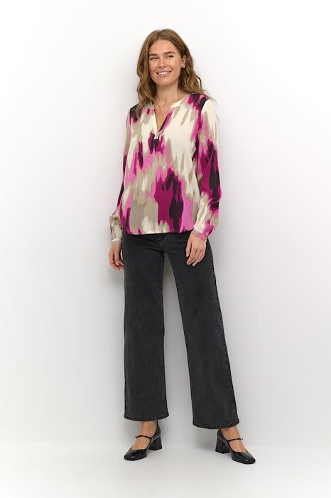 Kabeathe Blus - Pink Abstract Print